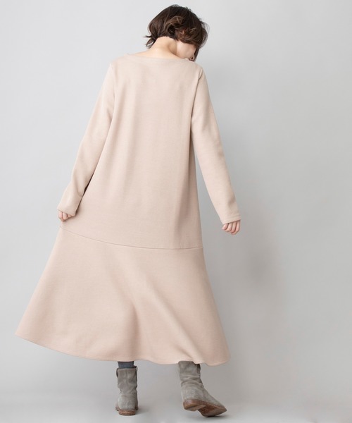 Munich（ミューニック）の「ダブルフェイスニット　ボートネックフレアワンピース（ワンピース・レディース・ブラック/モカ/ピンクベージュ・FREE）」の13枚目の写真