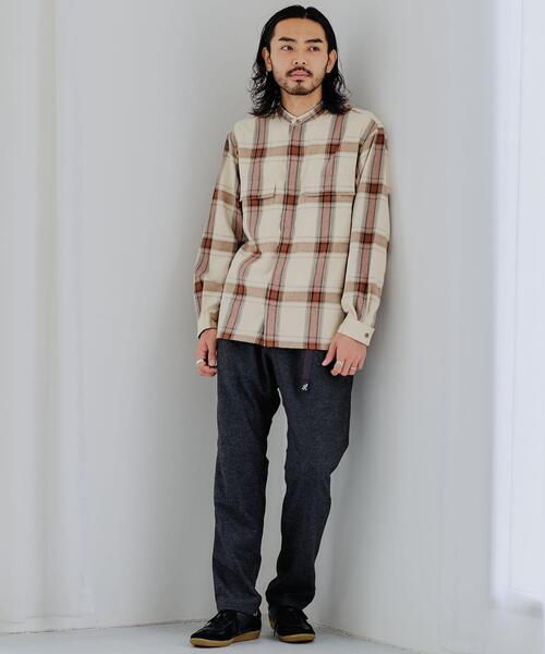 green label relaxing(グリーンレーベルリラクシング)の「SC テクノネル ミリタリー バンドカラー チェック 長袖 シャツ(シャツ/ブラウス・メンズ・ベージュ/オリーブ・X-LARGE/SMALL/LARGE/MEDIUM)」の3枚目の写真