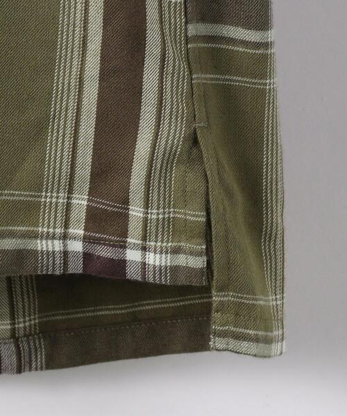 green label relaxing(グリーンレーベルリラクシング)の「SC テクノネル ミリタリー バンドカラー チェック 長袖 シャツ(シャツ/ブラウス・メンズ・ベージュ/オリーブ・X-LARGE/SMALL/LARGE/MEDIUM)」の18枚目の写真