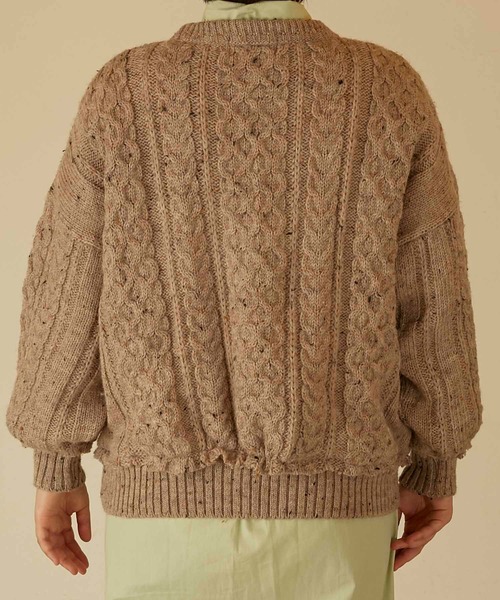 ANGIE（アンジー）の「RE リメイククロップドアランニット（ニット/セーター・レディース・ベージュ/アイボリー・FREE）」の19枚目の写真