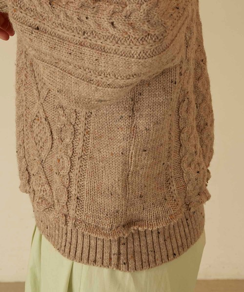 ANGIE（アンジー）の「RE リメイククロップドアランニット（ニット/セーター・レディース・ベージュ/アイボリー・FREE）」の22枚目の写真