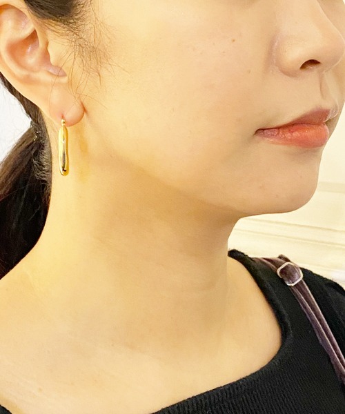 Blanche(ブランシュ)の「Blanche ブランシュ ボリュームデザインピアス Desir(デジー) SILVER(ピアス(両耳用)・レディース・シルバー/ゴールド・FREE)」の2枚目の写真