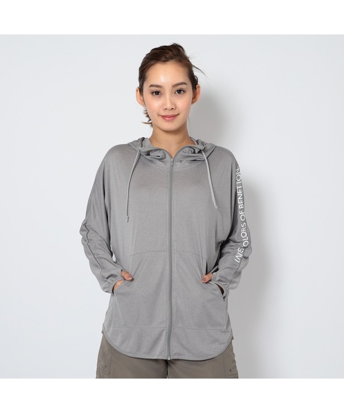 BENETTON (UNITED COLORS OF BENETTON)（ベネトンユナイテッドカラーズオブベネトン）の「【BENETTON / ベネトン】レディースUVフード付きラッシュガード / 水陸両用 フィットネス ジム アウトドア マリンレジャー UPF50+（ラッシュガード・レディース・ホワイト/ブラック/杢グレー・MEDIUM/LARGE/X-LARGE）」の6枚目の写真