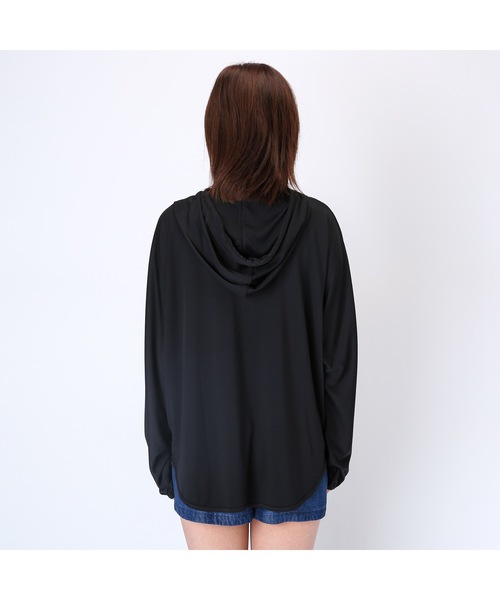 BENETTON (UNITED COLORS OF BENETTON)（ベネトンユナイテッドカラーズオブベネトン）の「【BENETTON / ベネトン】レディースUVフード付きラッシュガード / 水陸両用 フィットネス ジム アウトドア マリンレジャー UPF50+（ラッシュガード・レディース・ホワイト/ブラック/杢グレー・MEDIUM/LARGE/X-LARGE）」の22枚目の写真