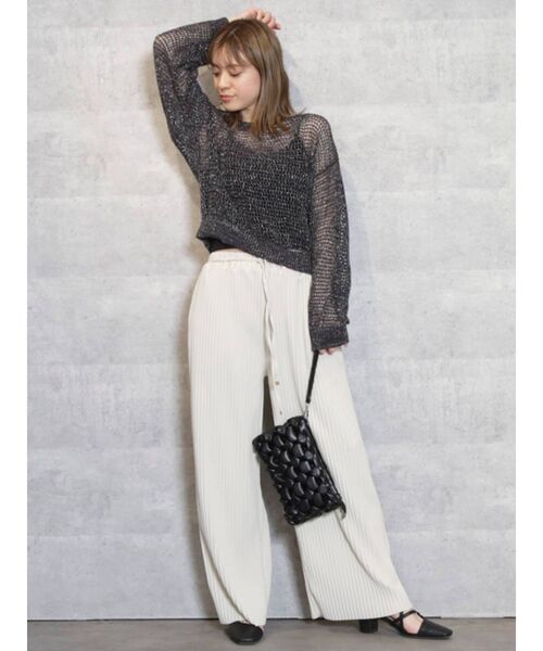 dazzlin（ダズリン）の「ラメ混メッシュニットトップス（ニット/セーター・レディース・アイボリー/チャコールグレー/ブラウン/ベージュ・FREE）」の11枚目の写真