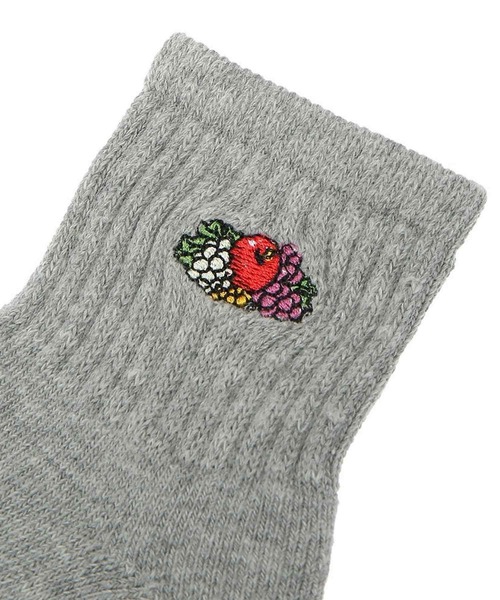 FRUIT OF THE LOOM（フルーツオブザルーム）の「【FRUIT OF THE LOOM】【KIDS】クォーター丈刺繍３Pソックス（ソックス/靴下・キッズ・マルチ・16cm-18cm/13cm-15cm）」の4枚目の写真