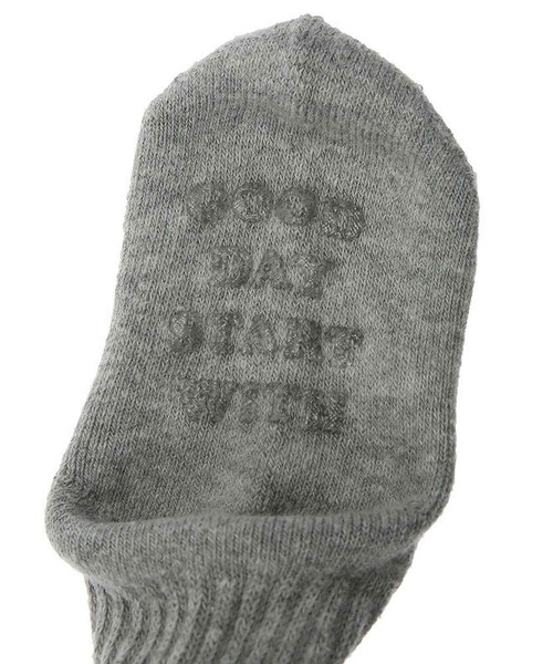 FRUIT OF THE LOOM（フルーツオブザルーム）の「【FRUIT OF THE LOOM】【KIDS】クォーター丈刺繍３Pソックス（ソックス/靴下・キッズ・マルチ・16cm-18cm/13cm-15cm）」の7枚目の写真