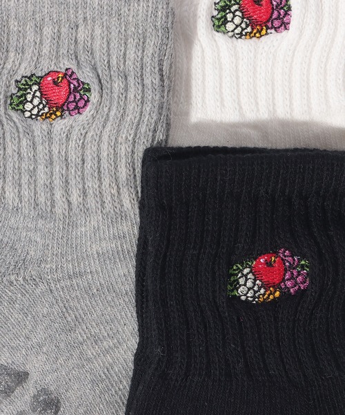 FRUIT OF THE LOOM（フルーツオブザルーム）の「【FRUIT OF THE LOOM】【KIDS】クォーター丈刺繍３Pソックス（ソックス/靴下・キッズ・マルチ・16cm-18cm/13cm-15cm）」の14枚目の写真