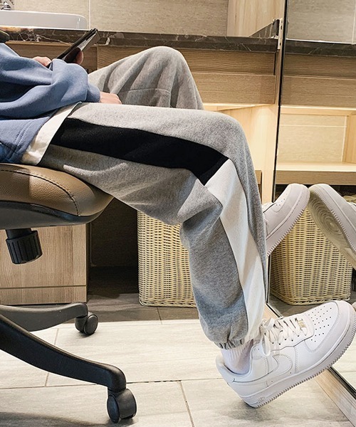 neos(ネオス)の「【neos -addictive design-】ルーズシルエット 切替ライン スウェットパンツ(スウェットパンツ・メンズ・グレー/ホワイト/ブラック・X-LARGE/LARGE/MEDIUM)」の3枚目の写真