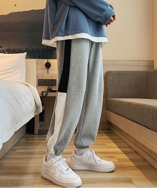 neos(ネオス)の「【neos -addictive design-】ルーズシルエット 切替ライン スウェットパンツ(スウェットパンツ・メンズ・グレー/ホワイト/ブラック・X-LARGE/LARGE/MEDIUM)」の6枚目の写真