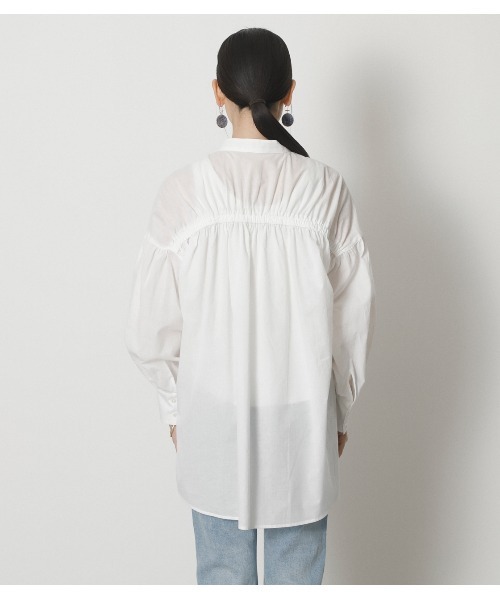 crie conforto(クリーコンフォルト)の「後ろギャザーボリュームブラウス(シャツ/ブラウス・レディース・ブラック/オフホワイト・FREE)」の12枚目の写真
