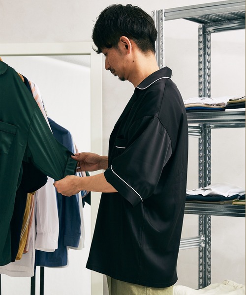 JOURNAL STANDARD relume(ジャーナルスタンダード レリューム)の「【DAN RIVER/ダンリバー】サテンパジャマシャツ(シャツ/ブラウス・メンズ・ネイビー/グリーン/ブラック・LARGE/MEDIUM)」の2枚目の写真
