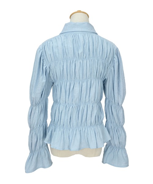 ANDJ(アンドジェイ)の「シャーリングプリーツパワーショルダーブラウス(シャツ/ブラウス・レディース・ブルー/ホワイト・M)」の4枚目の写真