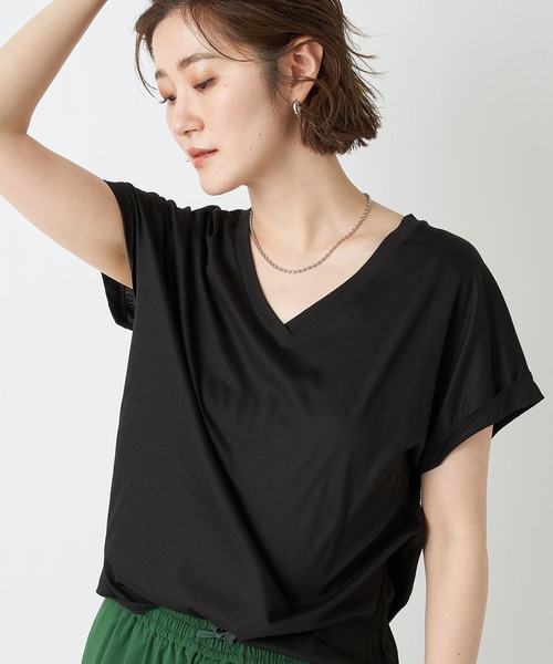 RIVE DROITE（リヴドロワ）の「何枚でも揃えたくなる　リヨセルコットンVネックカットソー＜BASIC＞（Tシャツ/カットソー・レディース・チャコールグレー/ブラック/オフホワイト/サックスブルー/ピンク/モカ・FREE）」の20枚目の写真