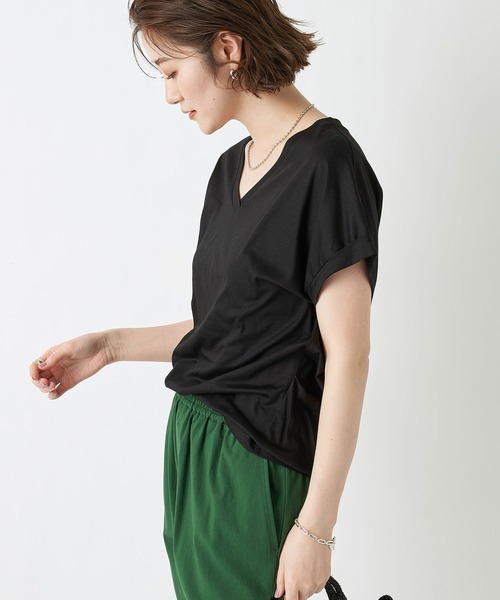 RIVE DROITE（リヴドロワ）の「何枚でも揃えたくなる　リヨセルコットンVネックカットソー＜BASIC＞（Tシャツ/カットソー・レディース・チャコールグレー/ブラック/オフホワイト/サックスブルー/ピンク/モカ・FREE）」の22枚目の写真