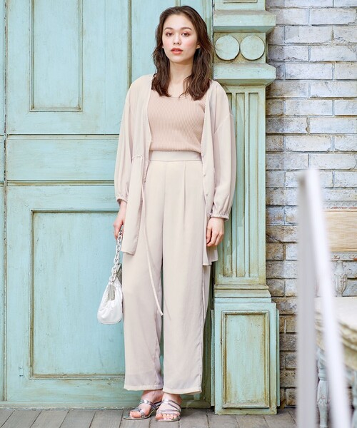 Feroux(フェルゥ)の「【sont. by Feroux】シアークレープワイド パンツ(その他パンツ・レディース・ベージュ系/ライトイエロー系・2)」の17枚目の写真