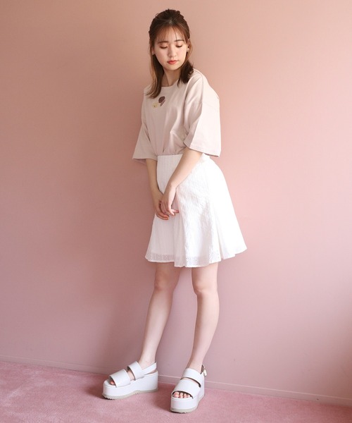 one after another NICE CLAUP(ワンアフターアナザーナイスクラップ)の「アソートビックT(Tシャツ/カットソー・レディース・ベージュ/オフホワイト/ホワイト系その他/ブラック系その他・FREE)」の9枚目の写真