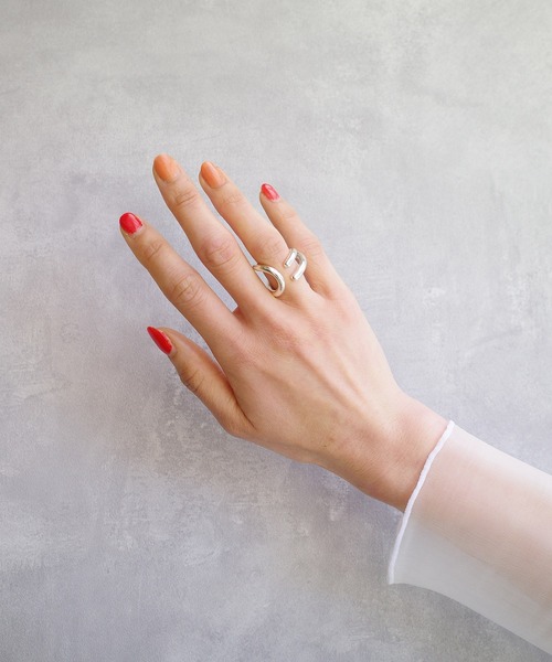 Lemme.（レム）の「【別注】Lemme for ISOLATION /Twist Earcuff  / イヤーカフ / シルバー925（イヤーカフ・レディース・シルバー・FREE）」の8枚目の写真