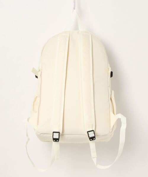 one after another NICE CLAUP（ワンアフターアナザーナイスクラップ）の「PVCリュック（ショルダーバッグ・レディース・ブラック/アイボリー/カーキ・FREE）」の7枚目の写真