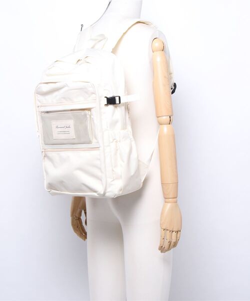 one after another NICE CLAUP（ワンアフターアナザーナイスクラップ）の「PVCリュック（ショルダーバッグ・レディース・ブラック/アイボリー/カーキ・FREE）」の12枚目の写真
