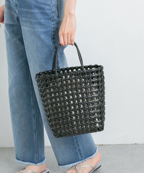 RODE SKO（ロデスコ）の「MARINA スクエアメッシュかごバッグ（かごバッグ・レディース・アイボリー/ブラック・ONE）」の7枚目の写真