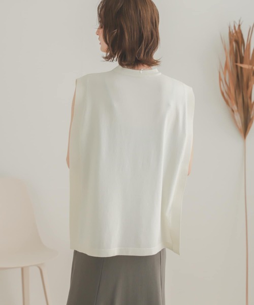 SENSE OF PLACE by URBAN RESEARCH(センスオブプレイスバイアーバンリサーチ)の「スクエアスリーブセーター(ニット/セーター・レディース・アイボリー/ブラック/ブルー/オレンジ・ONE)」の9枚目の写真