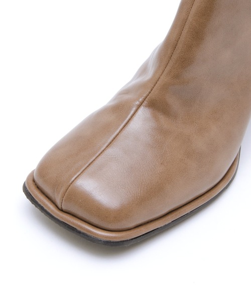 titivate(ティティベイト)の「ワイドスクエアトゥショートブーツ(ブーツ・レディース・アイボリー/ブラック/ブラウン・M/L/LL/S)」の19枚目の写真