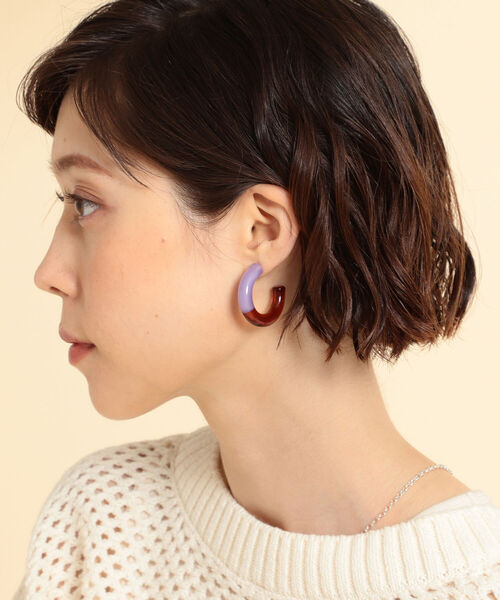 Ray BEAMS(レイビームス)の「KEANE / 2tone Hoop ピアス(ピアス(両耳用)・レディース・サックスブルー/オレンジ・ONE SIZE)」の4枚目の写真