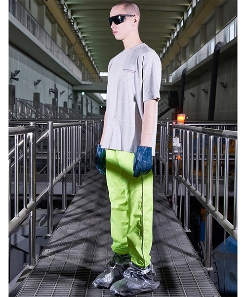 AA/C(ダブルエーシー)の「【AA/C】Black Hole T-shirt 19ME0014(Tシャツ/カットソー・メンズ・ブラック/ライトグレー/ブルー・L/M)」の5枚目の写真