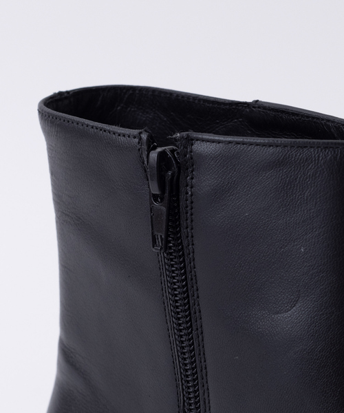 Rouge vif(ルージュヴィフ)の「【REMME】スクエアショートブーツ(ブーツ・レディース・ブラック/オフホワイト・38/39/35/36/37)」の3枚目の写真