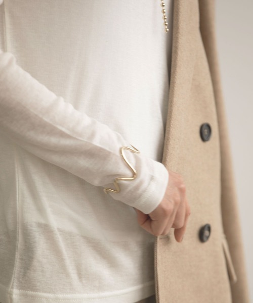 marjour（マージュール）の「WAVE LINE BRACELET（ブレスレット・レディース・シルバー/ゴールド・FREE）」の8枚目の写真