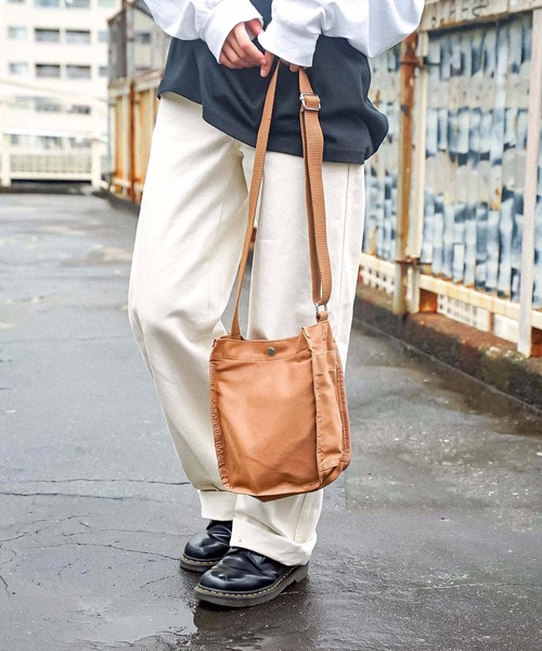 BEN DAVIS（ベンデイビス）の「【BEN DAVIS／ベンデイビス】ミニキャンバスショルダーバッグ BDW-9377（ショルダーバッグ・メンズ・ホワイト/ブラック/ブラウン/カーキ・FREE）」の19枚目の写真