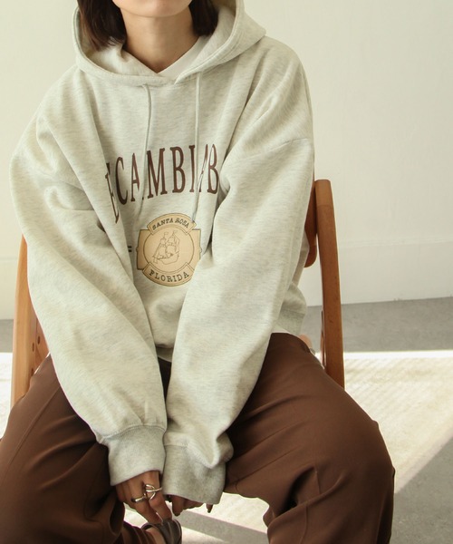 Chillfar（チルファー）の「アソートロゴプリント裏起毛ビッグシルエットプルパーカー（パーカー・レディース・ダークグリーン/ベージュ/ネイビー/カーキ/オートミール/アイボリー系・MEDIUM/LARGE）」の3枚目の写真