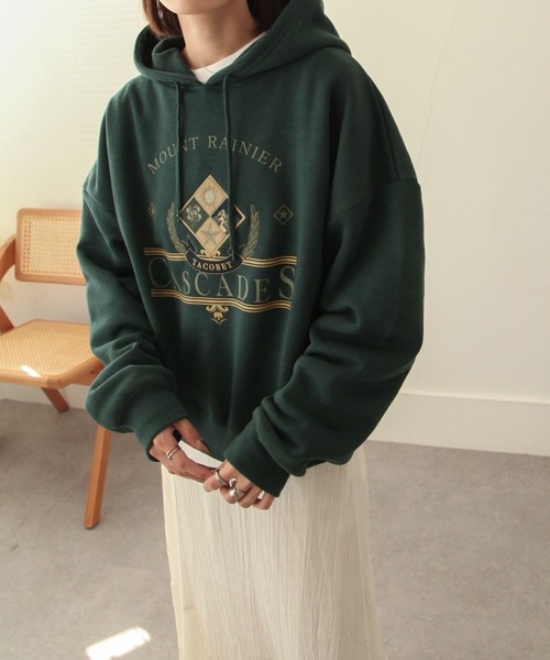 Chillfar（チルファー）の「アソートロゴプリント裏起毛ビッグシルエットプルパーカー（パーカー・レディース・ダークグリーン/ベージュ/ネイビー/カーキ/オートミール/アイボリー系・MEDIUM/LARGE）」の4枚目の写真