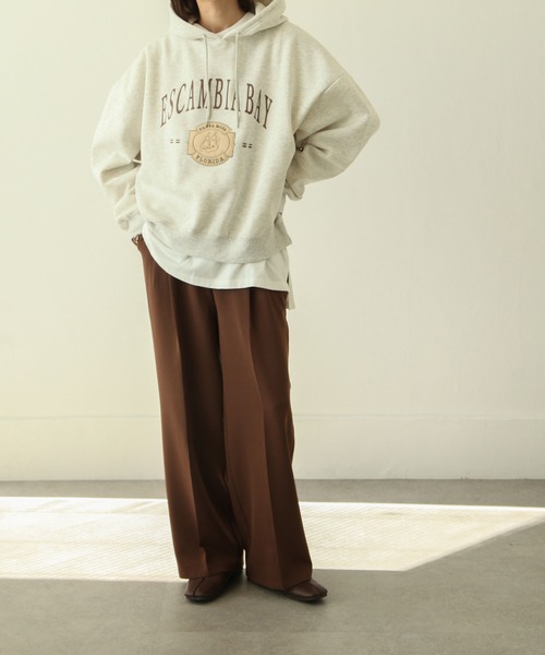 Chillfar（チルファー）の「アソートロゴプリント裏起毛ビッグシルエットプルパーカー（パーカー・レディース・ダークグリーン/ベージュ/ネイビー/カーキ/オートミール/アイボリー系・MEDIUM/LARGE）」の21枚目の写真