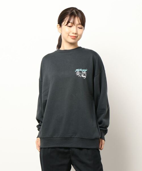 Right-on（ライトオン）の「「Kelloggs」サガラクルーネックトレーナー（スウェット・レディース・ベージュ/ダークグレー・M/L/XL）」の6枚目の写真