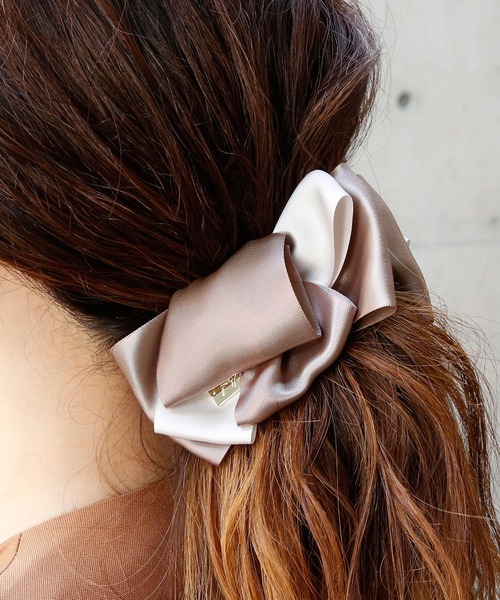 colleca la（コレカラ）の「バイカラーリボンバナナクリップ（バレッタ/ヘアクリップ・レディース・ブラック/モカ・ﾌﾘ-）」の6枚目の写真