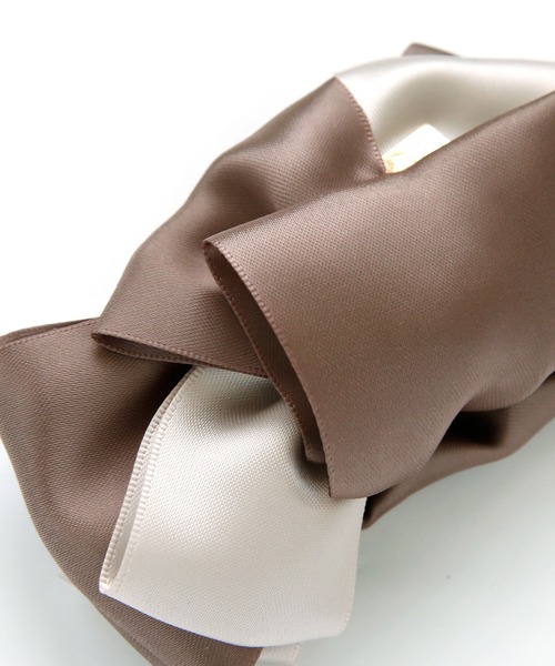 colleca la（コレカラ）の「バイカラーリボンバナナクリップ（バレッタ/ヘアクリップ・レディース・ブラック/モカ・ﾌﾘ-）」の7枚目の写真