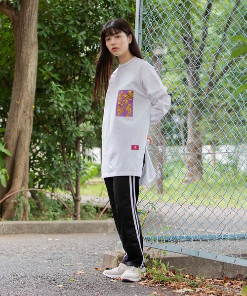 le coq sportif(ルコックスポルティフ)の「【池田エライザコラボ】LA セーヌ II ワイド EZ / LA SEINE II WIDE EZ シューズ スニーカー 靴 スポーツウェア(スニーカー・レディース・パープル/ベージュ・23.0cm/25.0cm/23.5cm/24.0cm/22.5cm/24.5cm)」の21枚目の写真