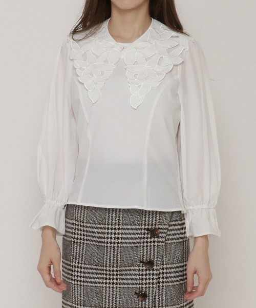 WILLSELECTION（ウィルセレクション）の「カットワーク付け襟ブラウス 