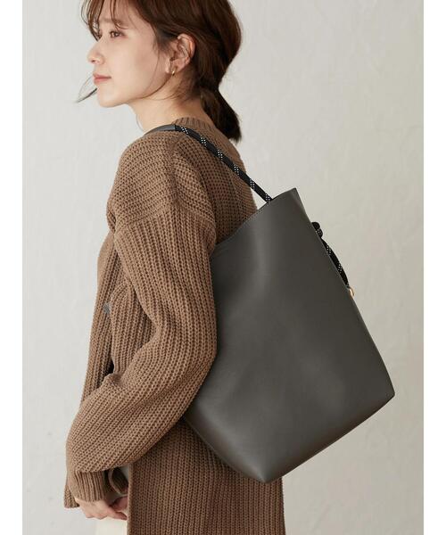 Green Parks(グリーンパークス)の「・コードハンドルビッグトート*(トートバッグ・レディース・グレー/ベージュ/ライトグレー・FREE)」の10枚目の写真