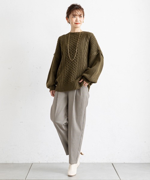 prose verse（プロズヴェール）の「袖切替ケーブル編みニット（ニット/セーター・レディース・ベージュ/ブラウン/グリーン・MEDIUM）」の18枚目の写真