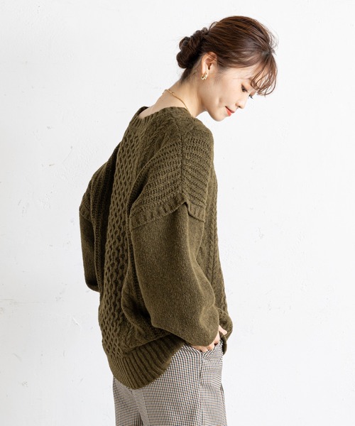 prose verse（プロズヴェール）の「袖切替ケーブル編みニット（ニット/セーター・レディース・ベージュ/ブラウン/グリーン・MEDIUM）」の10枚目の写真