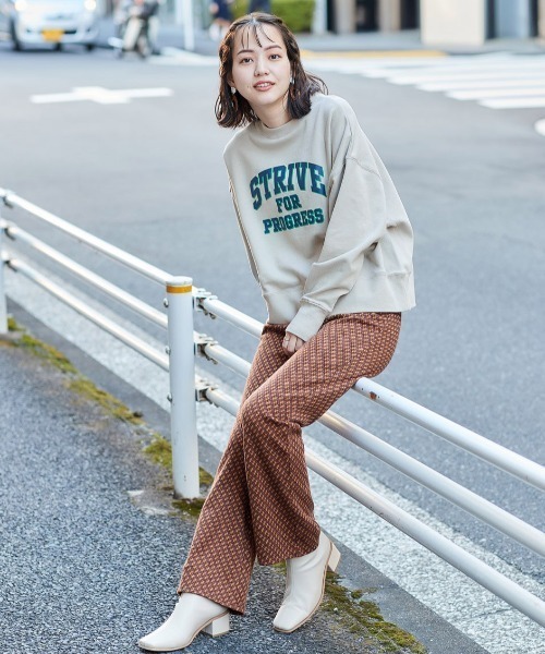 cepo(セポ)の「カレッジロゴスウェット(スウェット・レディース・チャコール/グレー/カーキ/ブルー・M)」の1枚目の写真