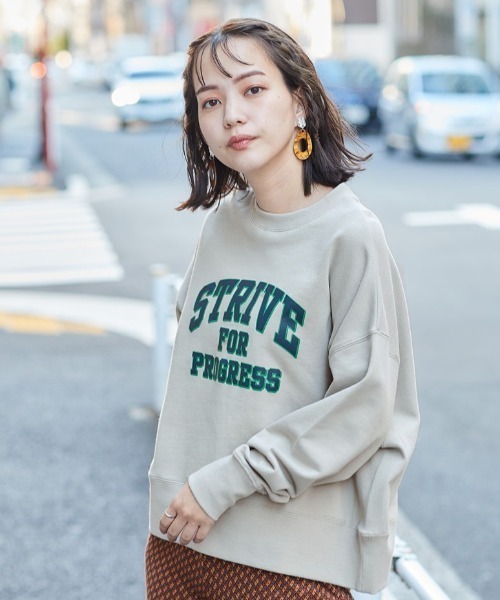 cepo(セポ)の「カレッジロゴスウェット(スウェット・レディース・チャコール/グレー/カーキ/ブルー・M)」の6枚目の写真