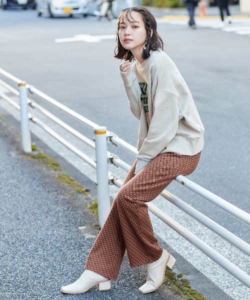 cepo(セポ)の「カレッジロゴスウェット(スウェット・レディース・チャコール/グレー/カーキ/ブルー・M)」の10枚目の写真