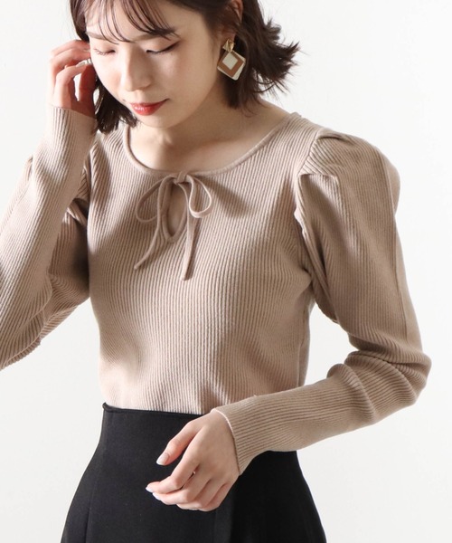 Cheek(チーク)の「パワーショルダー2Wayインナーニットプルオーバー(ニット/セーター・レディース・ブラック/ベージュ/アイボリー・MEDIUM)」の1枚目の写真