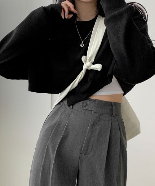 BEIDELLI（ベイデリー）の「[BELLIDE MADE] ハイウエストタックスラックス（スラックス・レディース・チャコールグレー/ベージュ・SMALL/MEDIUM/LARGE）」の3枚目の写真