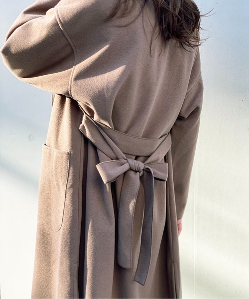 Meli rich（メリーリッチ）の「ベルト付き。オーバーサイズロングガウンコート（チェスターコート・レディース・オリーブ/モカ・MEDIUM）」の11枚目の写真