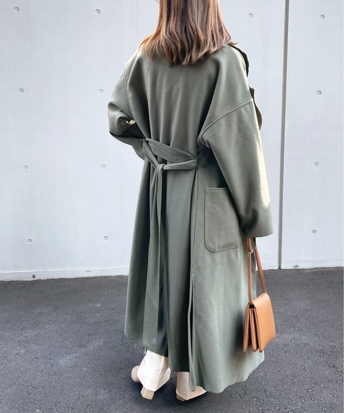 Meli rich（メリーリッチ）の「ベルト付き。オーバーサイズロングガウンコート（チェスターコート・レディース・オリーブ/モカ・MEDIUM）」の15枚目の写真
